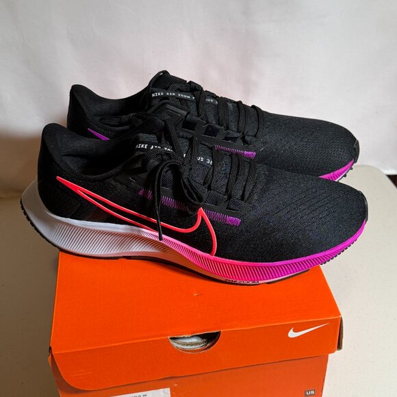 Nike Air Zoom Pegasus 38 | Men's 10 | Women's 11.5 | Black / Flash Crimson - Picture 1 of 6